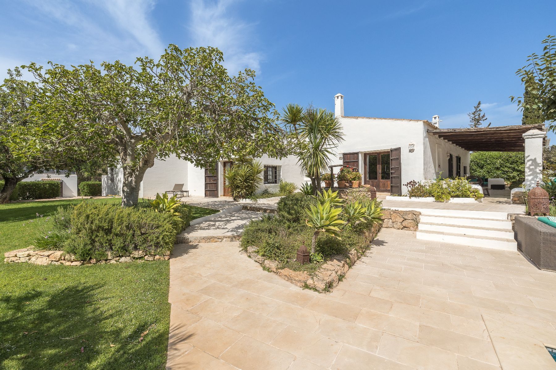 Finca Trouvaille villa photo.